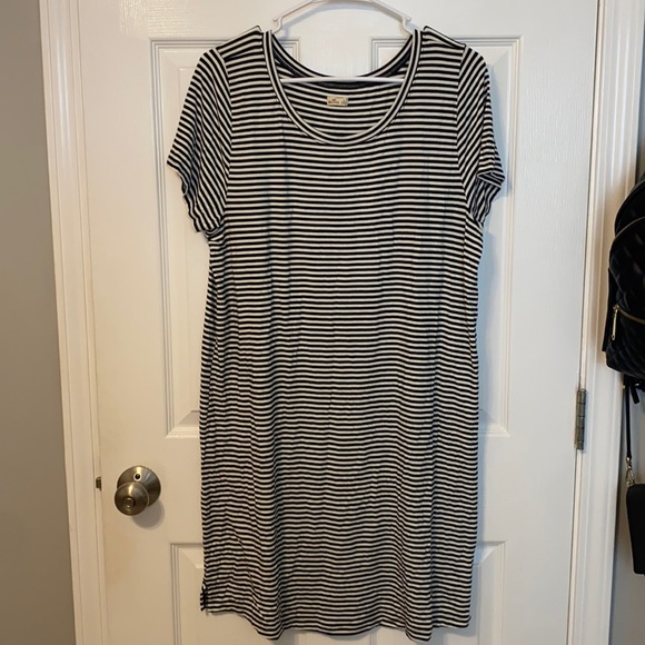 Hollister Dress! - Picture 1 of 4
